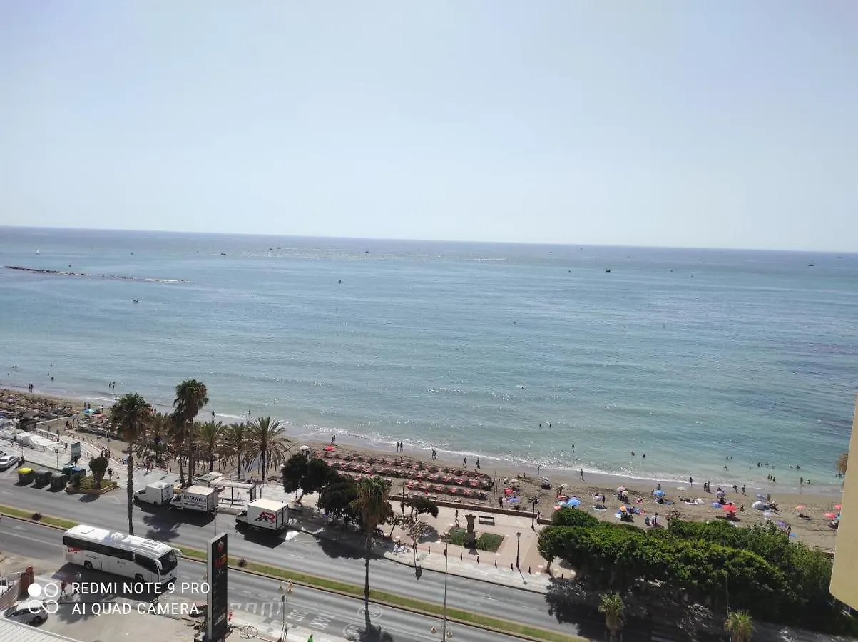Wow -Vista Al Mar Y Castillo Bil Bil location